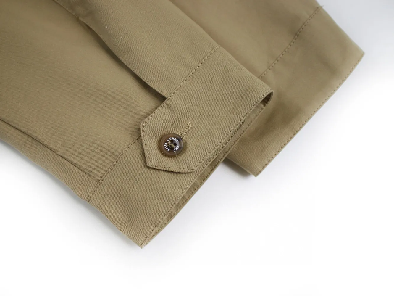 🅿️350 Ralph Lauren's new 2024 classic old money style stand collar executive zipper jacket 1️⃣Selected from high-quality original developed pure cotton fabrics, with customized plaid lining inside, the overall wear effect is very soft and comfortable, 2️⃣The workmanship details are perfectly controlled, the chest is exquisitely embroidered with small logos, and the dropped shoulders are made of unique splicing technology to highlight your personality! The version is simple but not simple! 3️⃣ Complete with tag accessories, unisex design, and a very versatile jacket for men and women! Color: black, navy, khaki, green Size: S, M, L, XL